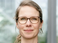 Portrait Professor Helen Blank